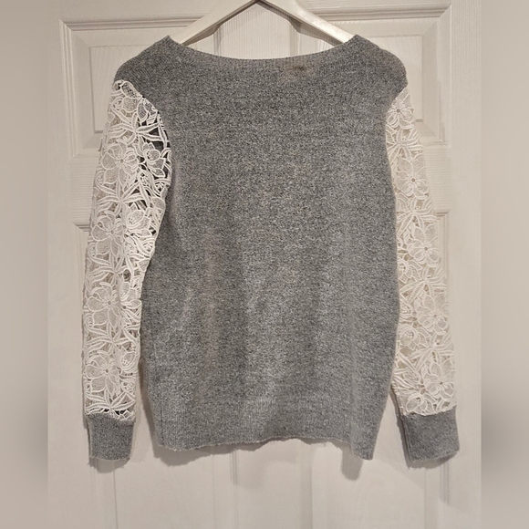 Halogen Sweater Lace Sleeves Womens Size Med Gray and White Wool Alpaca Blend - Picture 7 of 8